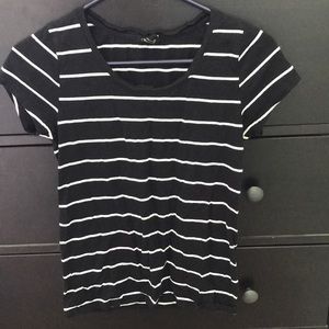 Forever 21 Black and White Striped Tee Top Small